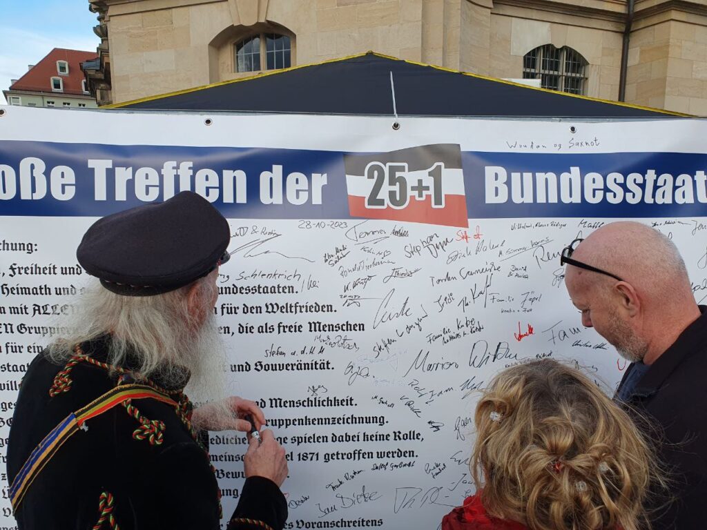 Öffentliche Bekanntmachung